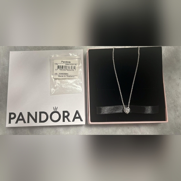 Pandora Silver Heart Pendant Necklace with Sparkling CZ - Picture 11 of 11